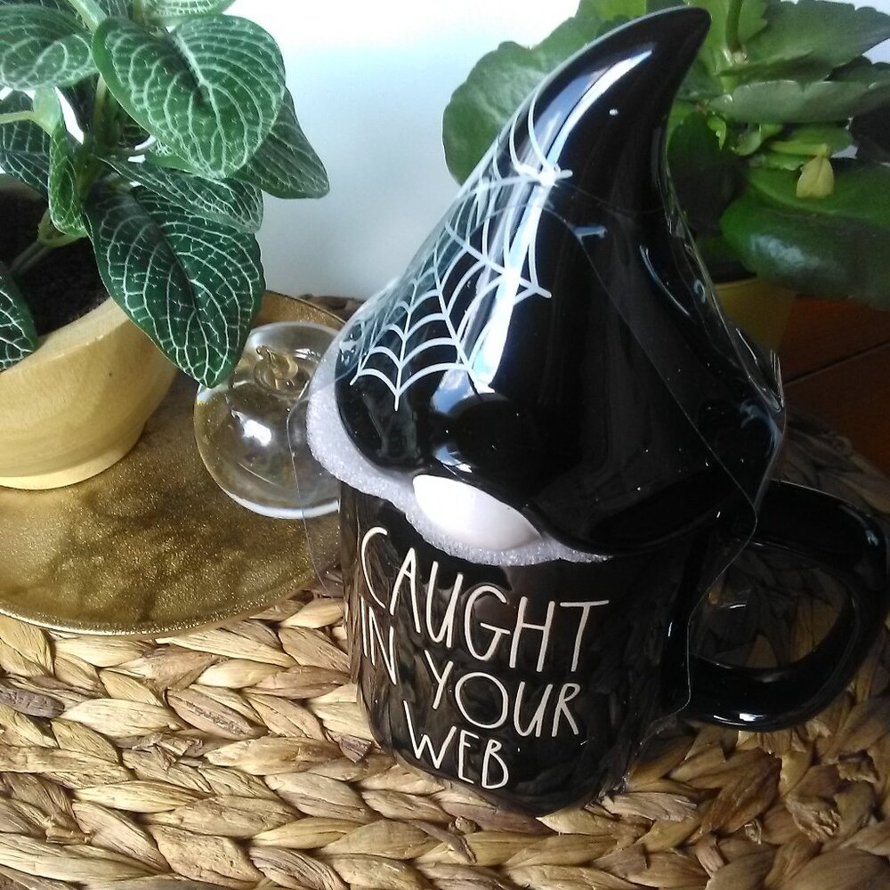 NWT RAE DUNN "Caught in Your Web" Figural Mug